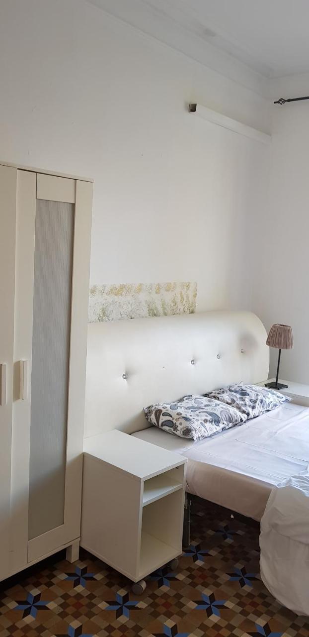 ホテルCasa Marisa バルセロナ エクステリア 写真